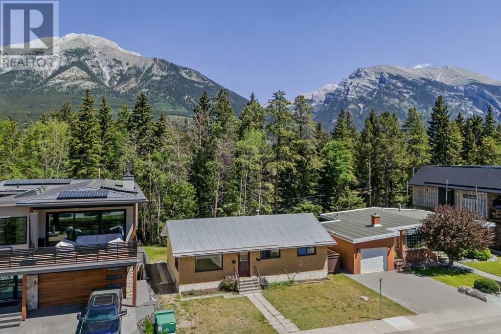 4 Mount Rundle Place, Canmore, Alberta  T1W 1Z1 - Photo 8 - A2229973