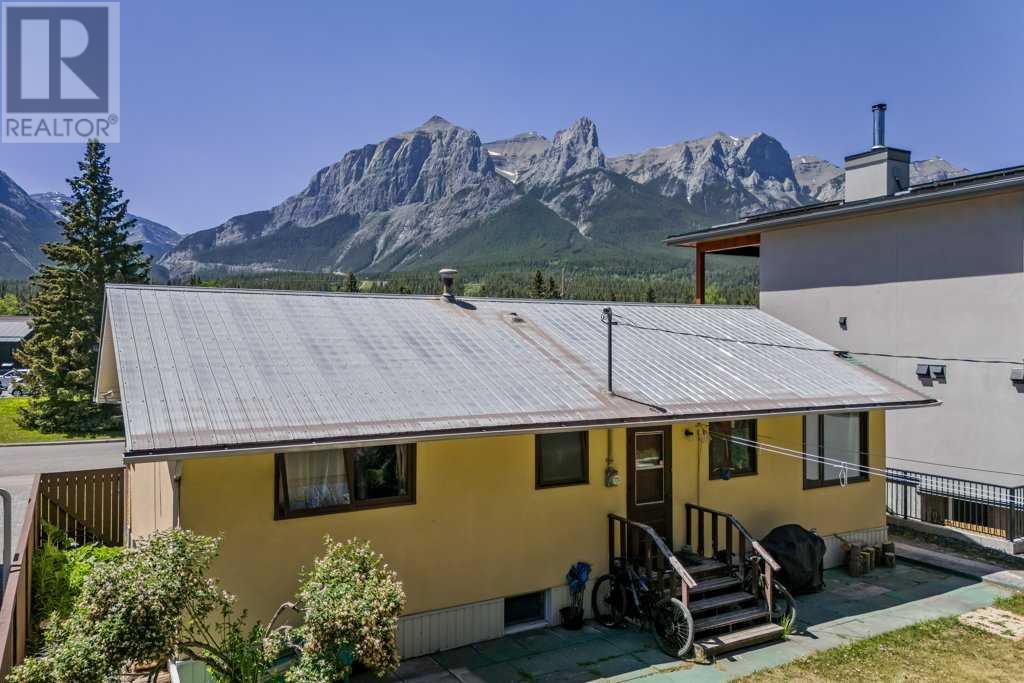 4 Mount Rundle Place, Canmore, Alberta  T1W 1Z1 - Photo 12 - A2229973