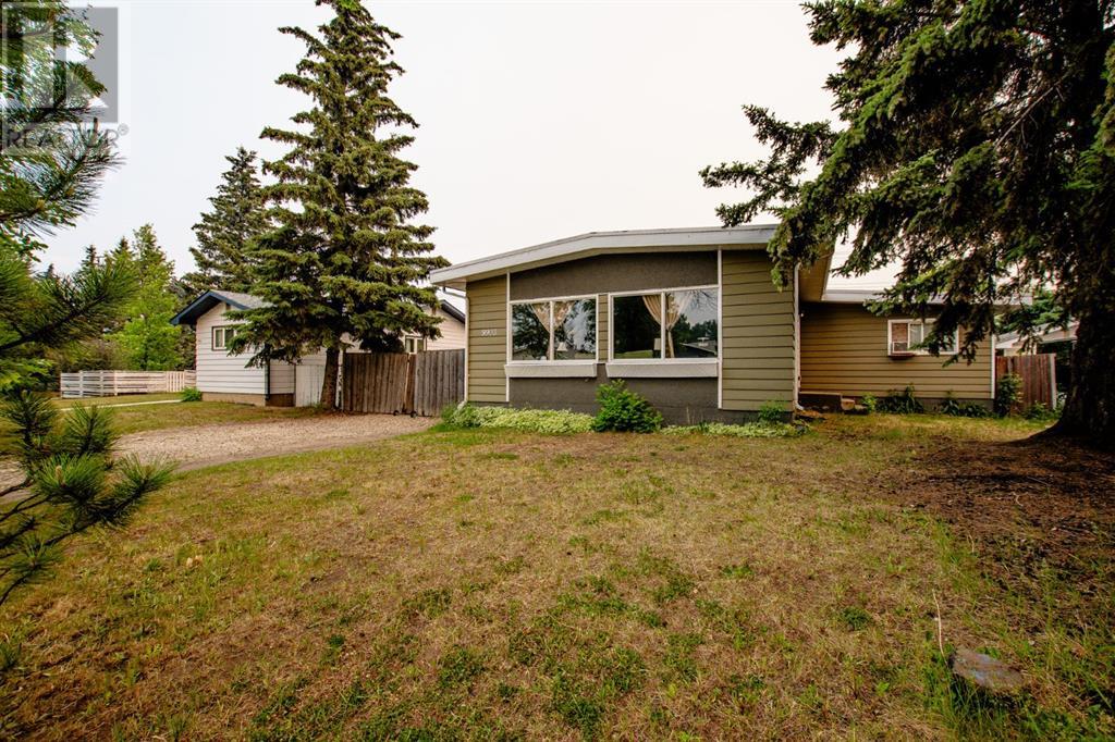 Property at 9903 85 Avenue image 1