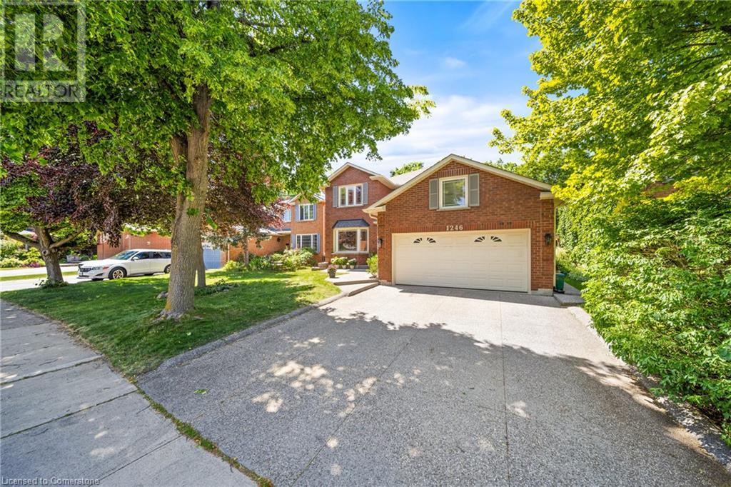 Property at 1246 OLD CARRIAGE Way image 2