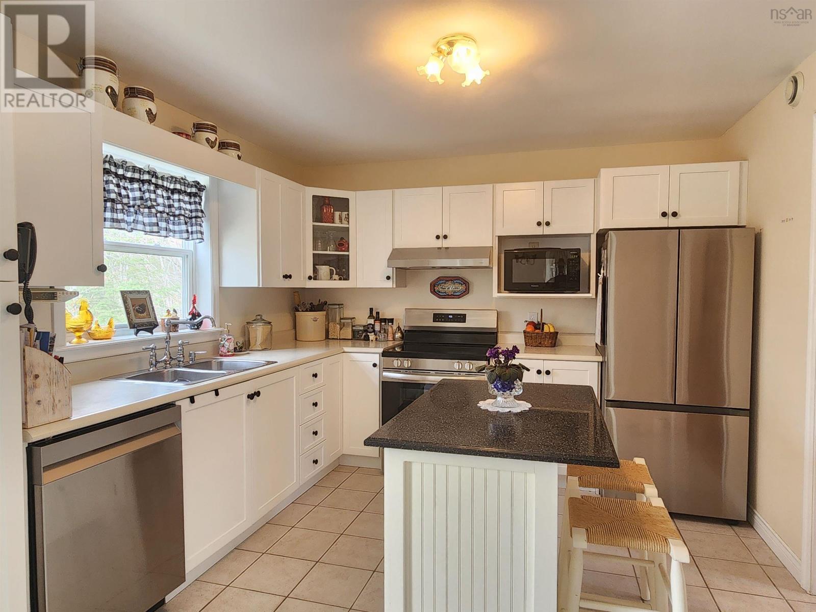 37 Brackstone Court, Lower Sackville, Nova Scotia  B4C 4G5 - Photo 9 - 202509514