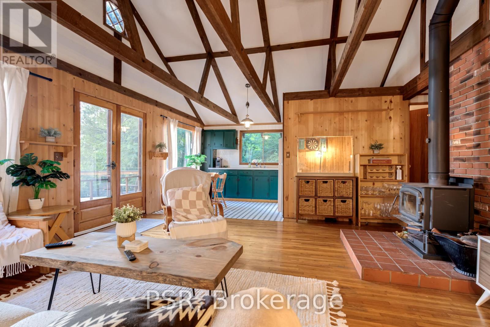 1027 North Pine Drive, Lake Of Bays, Ontario  P0A 1E0 - Photo 14 - X12183224