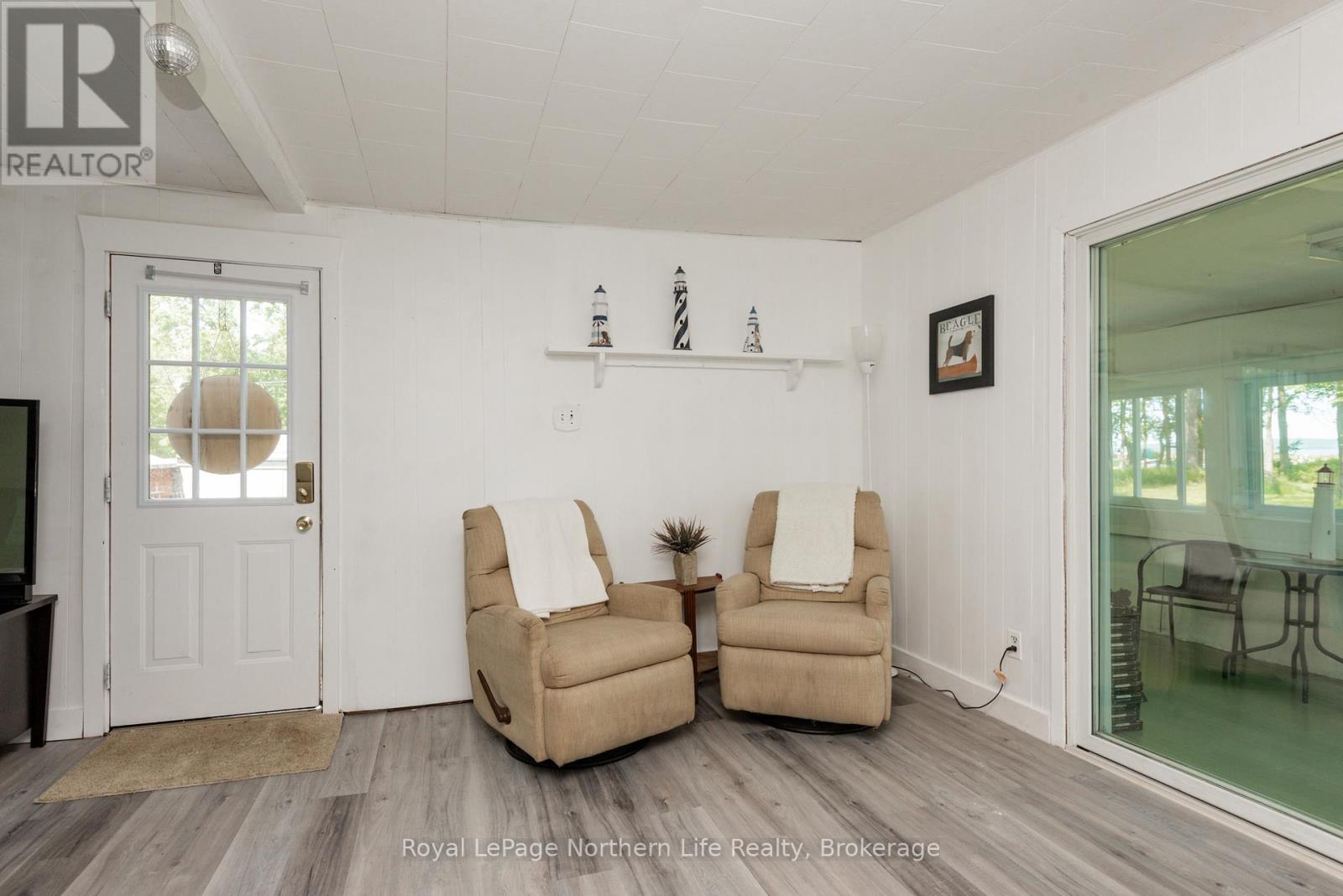 1853 Jocko Point Road, North Bay, Ontario  P2B 3M9 - Photo 7 - X12267100