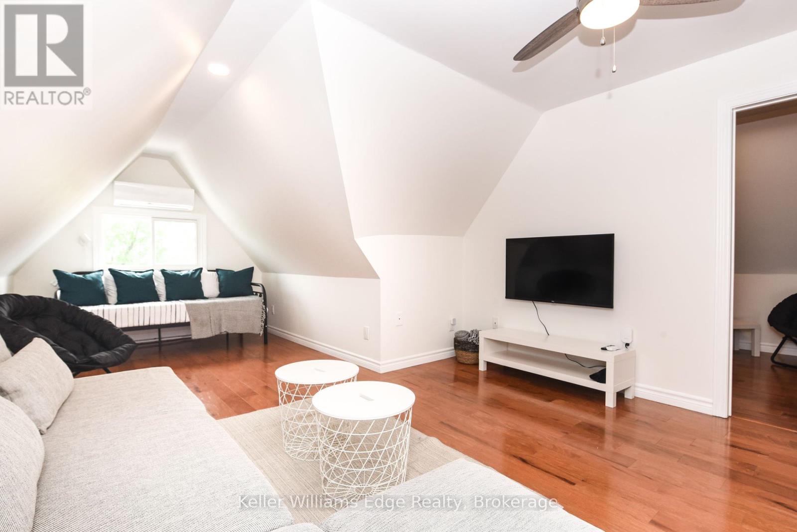 5 - 18 Oak Street, Kawartha Lakes, Ontario  K0M 1N0 - Photo 1 - X12265330