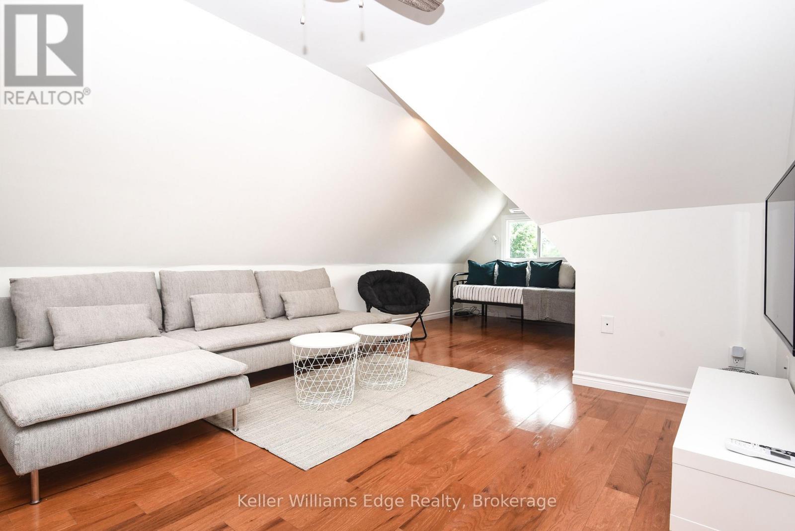 5 - 18 Oak Street, Kawartha Lakes, Ontario  K0M 1N0 - Photo 6 - X12265330