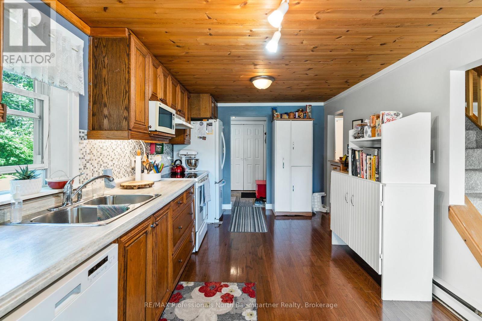 4745 Gelert Road, Minden Hills, Ontario  K0M 2K0 - Photo 18 - X12267121