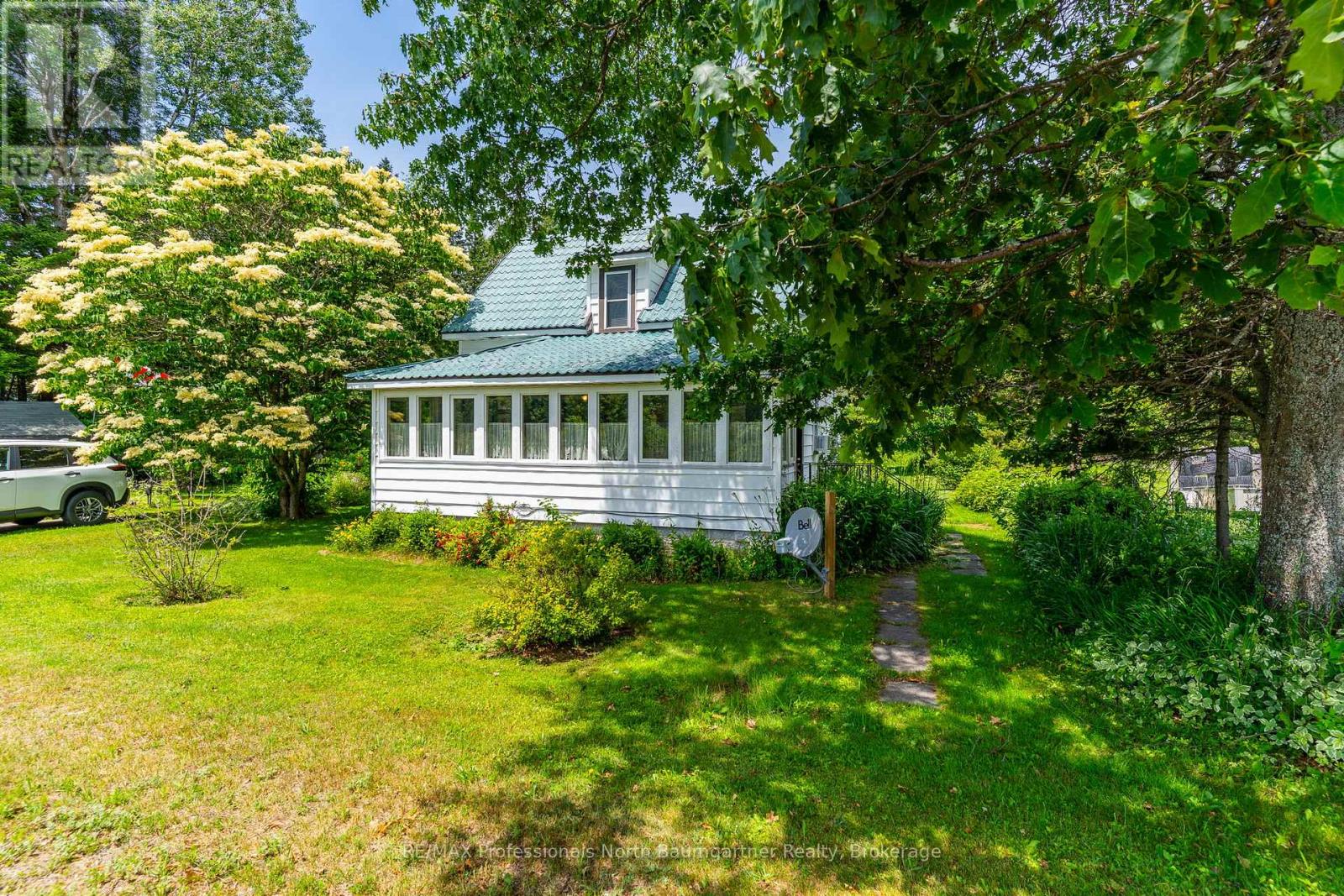 4745 Gelert Road, Minden Hills, Ontario  K0M 2K0 - Photo 2 - X12267121