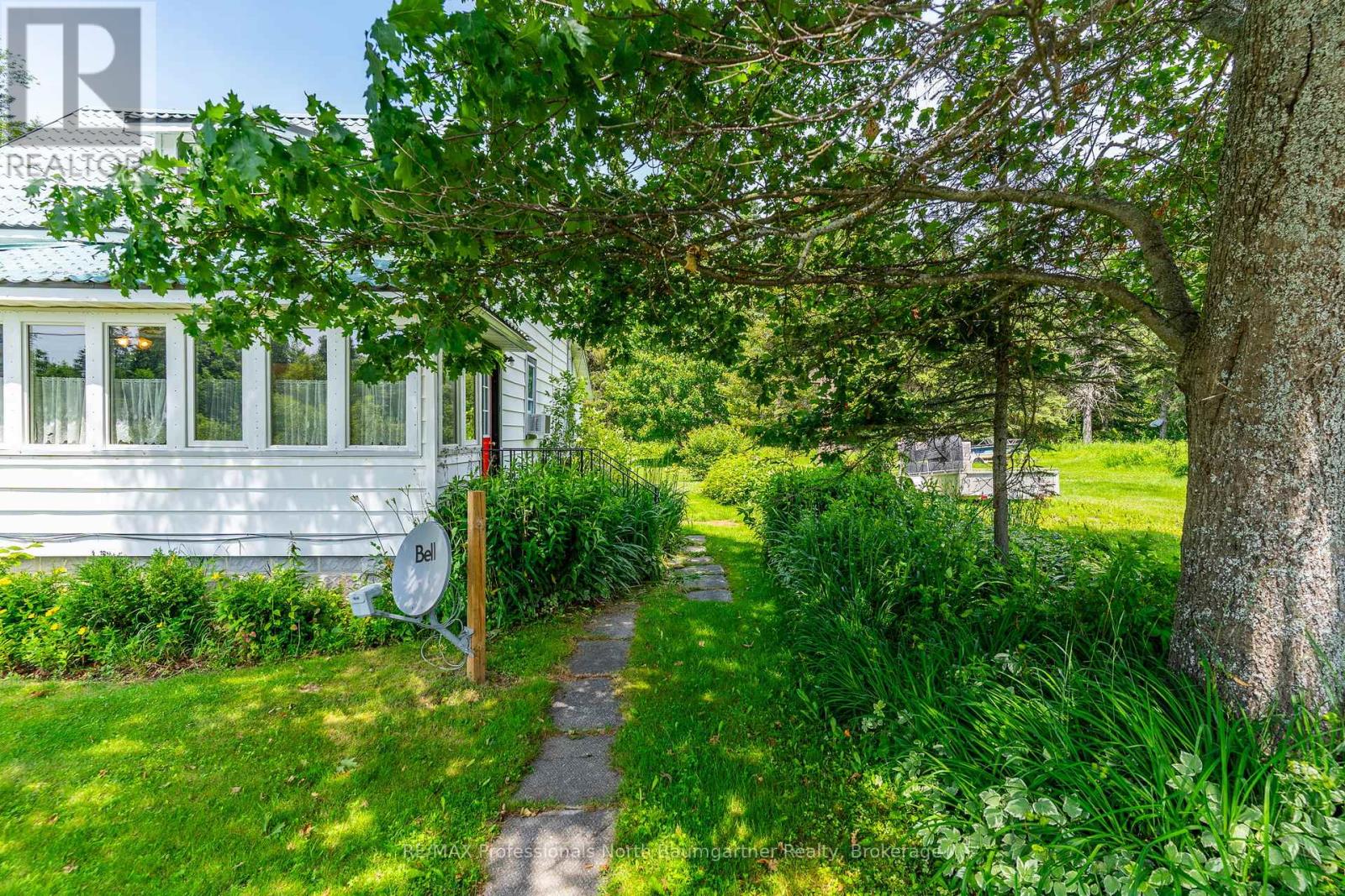 4745 Gelert Road, Minden Hills, Ontario  K0M 2K0 - Photo 3 - X12267121