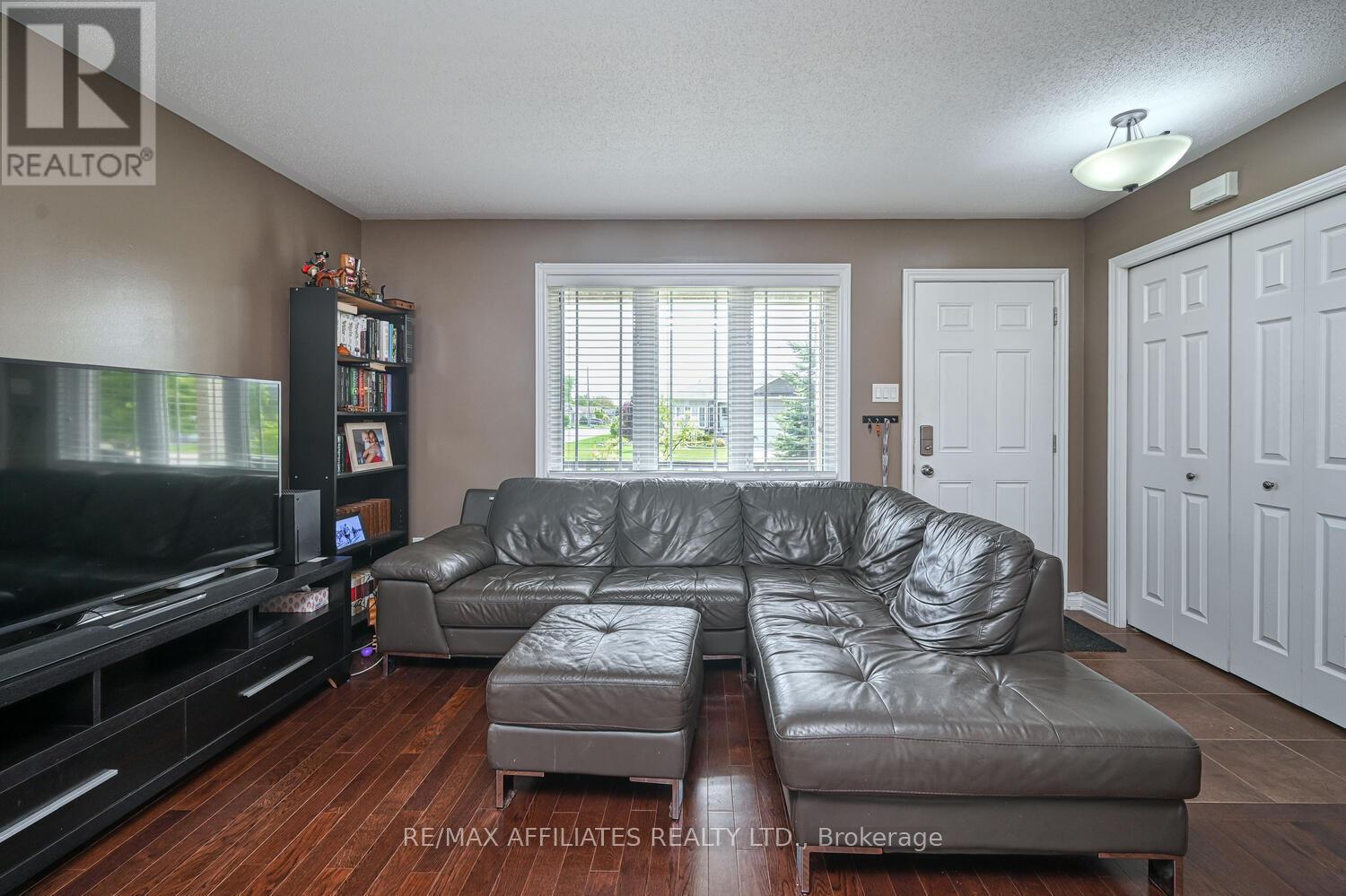 Property at 30 LEE AVENUE image 4