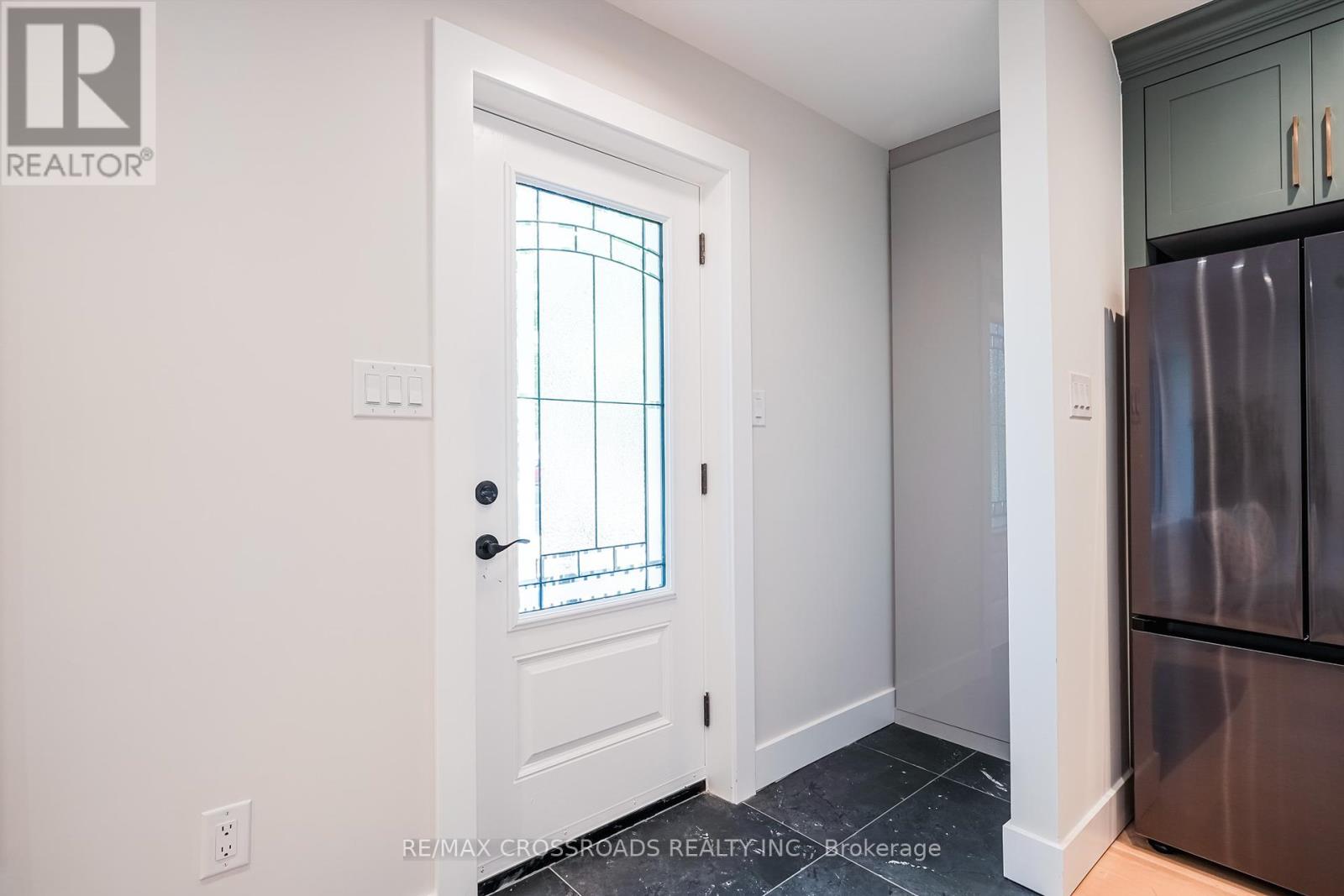 Property at 21 KARNWOOD DRIVE image 3
