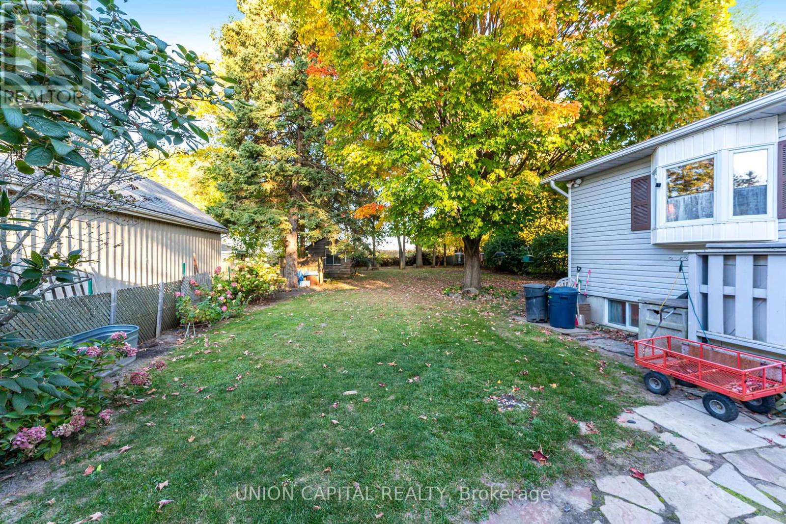 Property at 19765 LESLIE STREET image 4