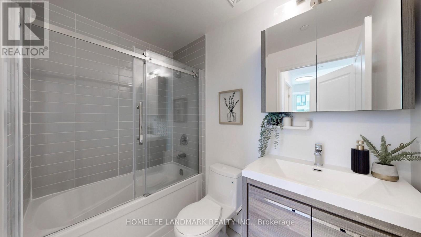 608 - 18 Rouge Valley Drive W, Markham (Unionville), Ontario  L6G 0H1 - Photo 17 - N12266986