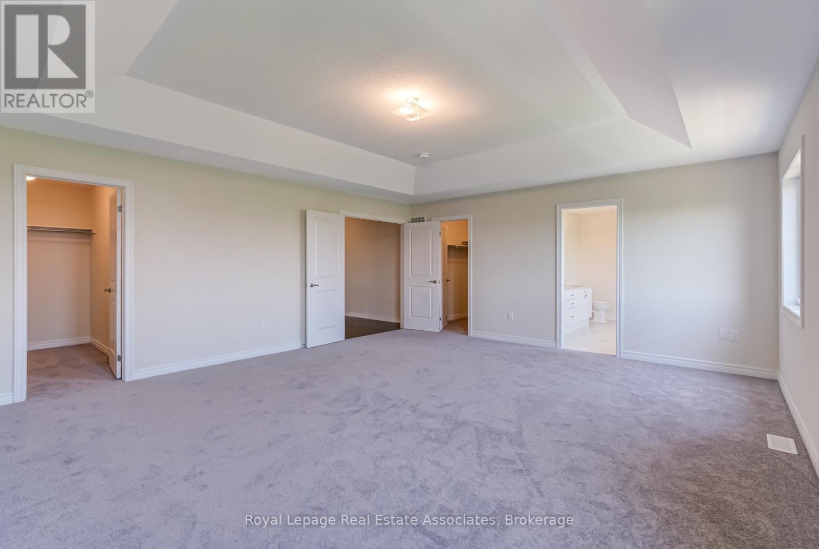 29 John Dallimore Drive, Georgina, Ontario  L4P 0S6 - Photo 19 - N12267060