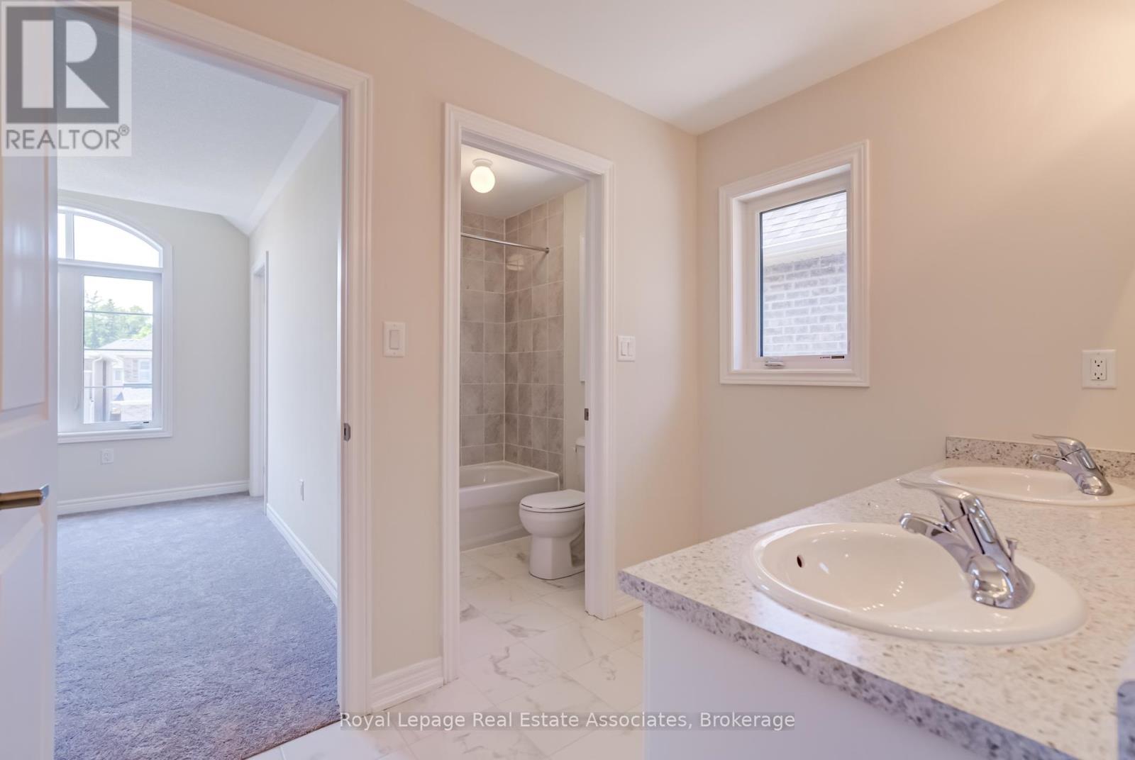 29 John Dallimore Drive, Georgina, Ontario  L4P 0S6 - Photo 29 - N12267060