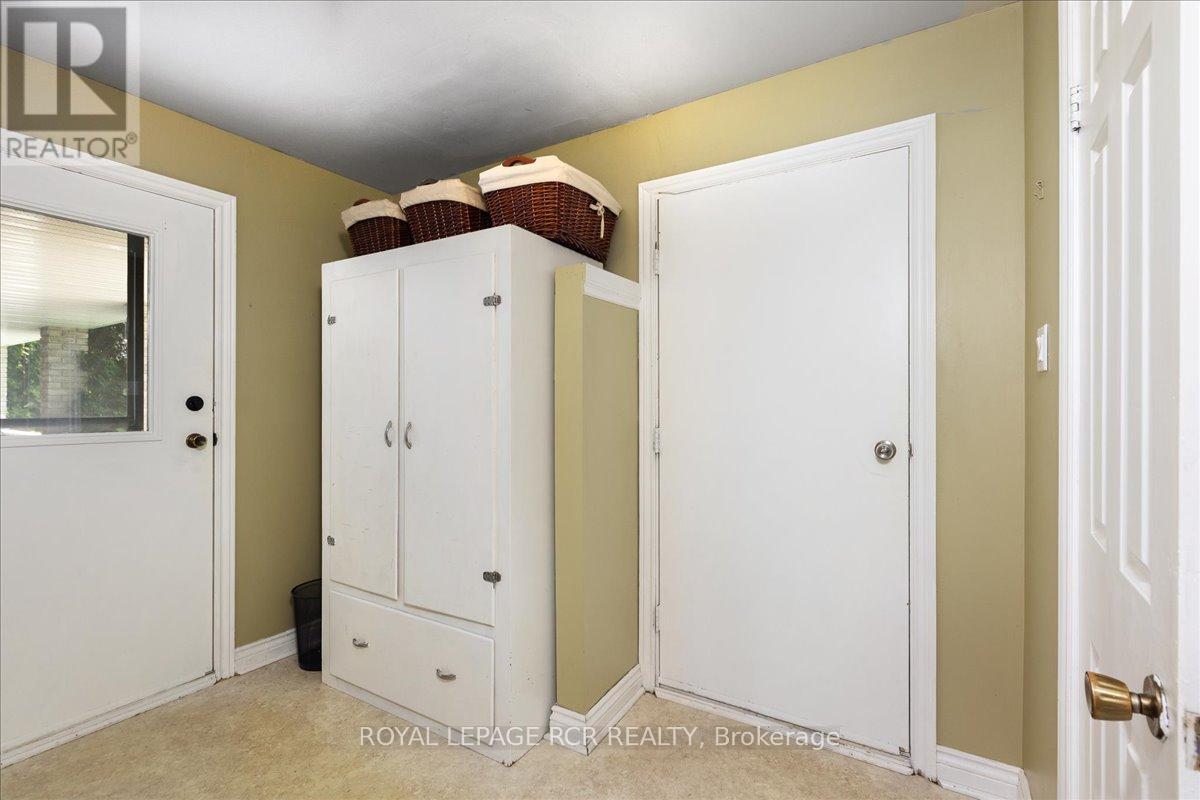 55 Valley Mills Road, East Gwillimbury, Ontario  L0G 1M0 - Photo 18 - N12267063