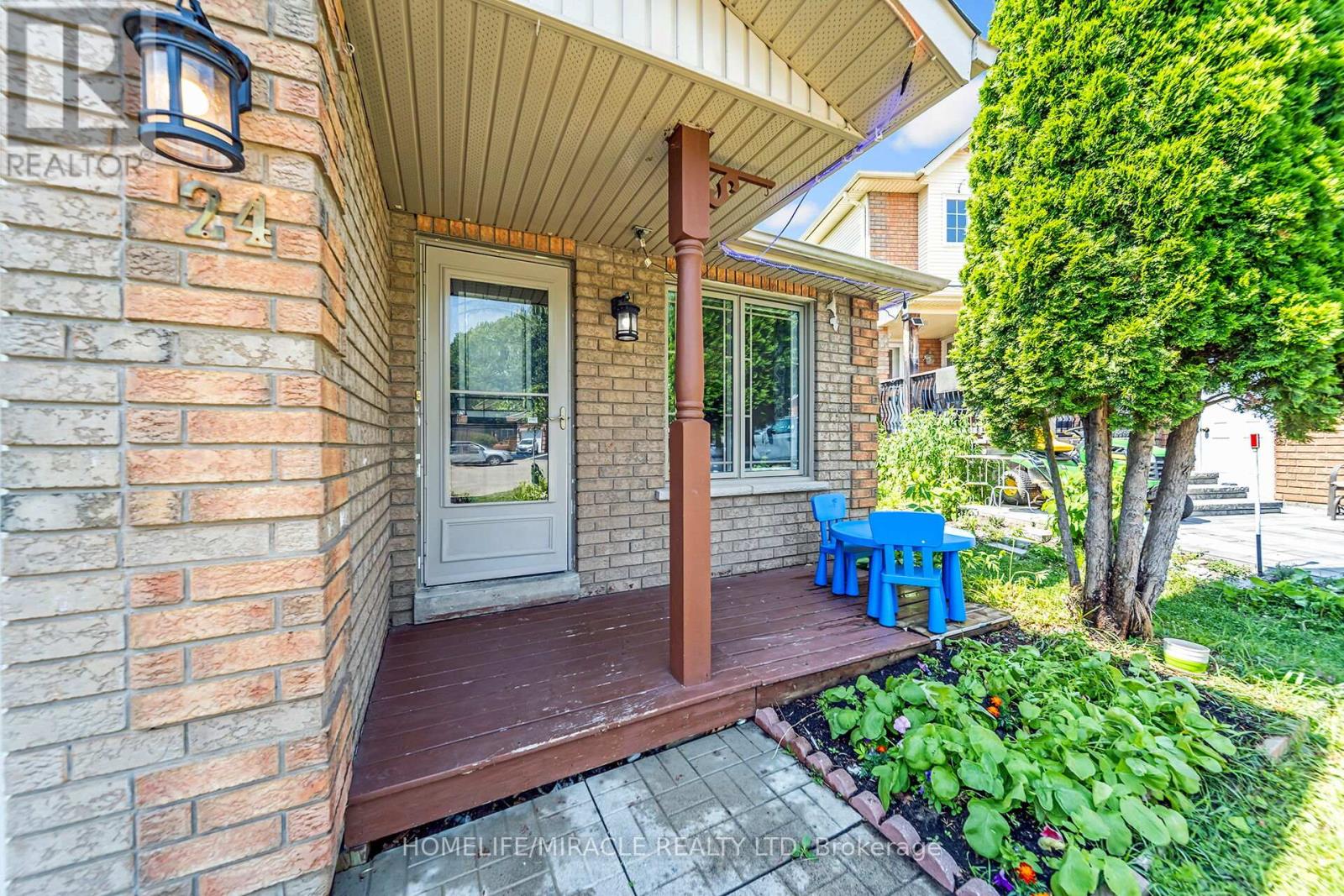 Property at 24 CHICCONY COURT image 5