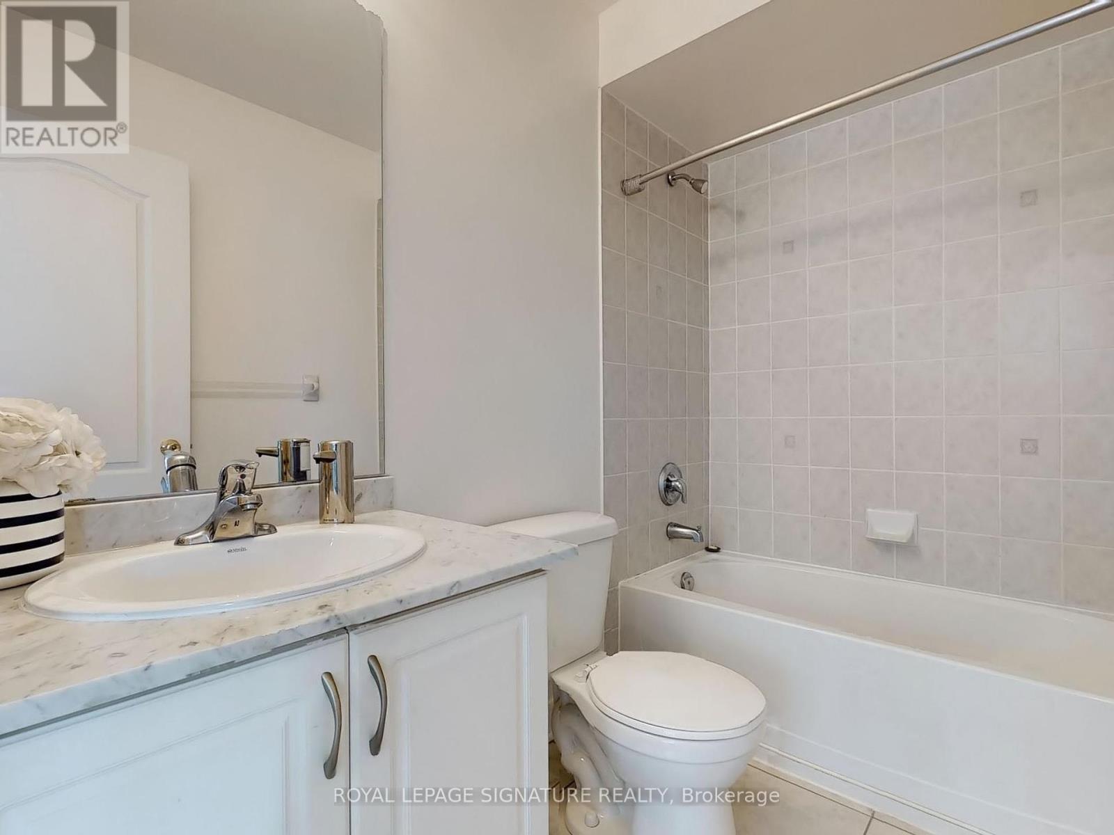 59 Princess Diana Drive, Markham, Ontario  L6C 0G9 - Photo 35 - N12267102