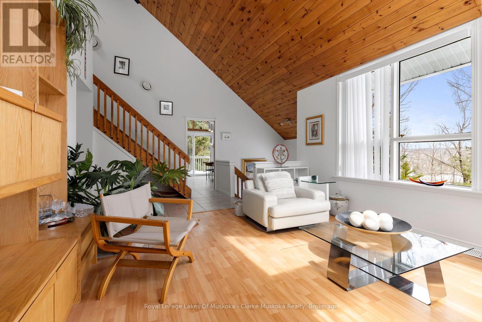 1806 Valley Road, Huntsville, Ontario  P1H 1A8 - Photo 14 - X12050826
