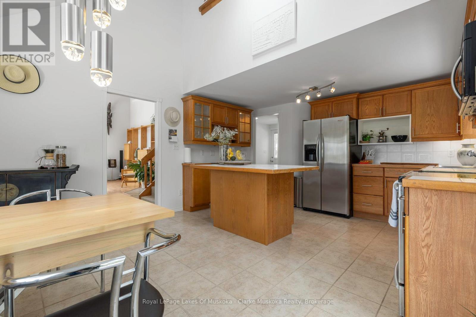 1806 Valley Road, Huntsville, Ontario  P1H 1A8 - Photo 17 - X12050826