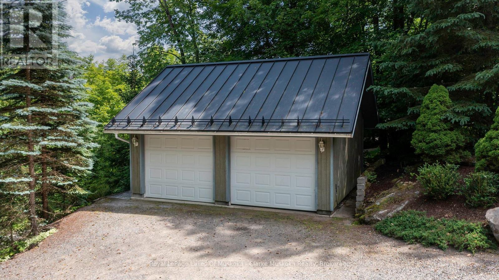 1806 Valley Road, Huntsville, Ontario  P1H 1A8 - Photo 29 - X12050826