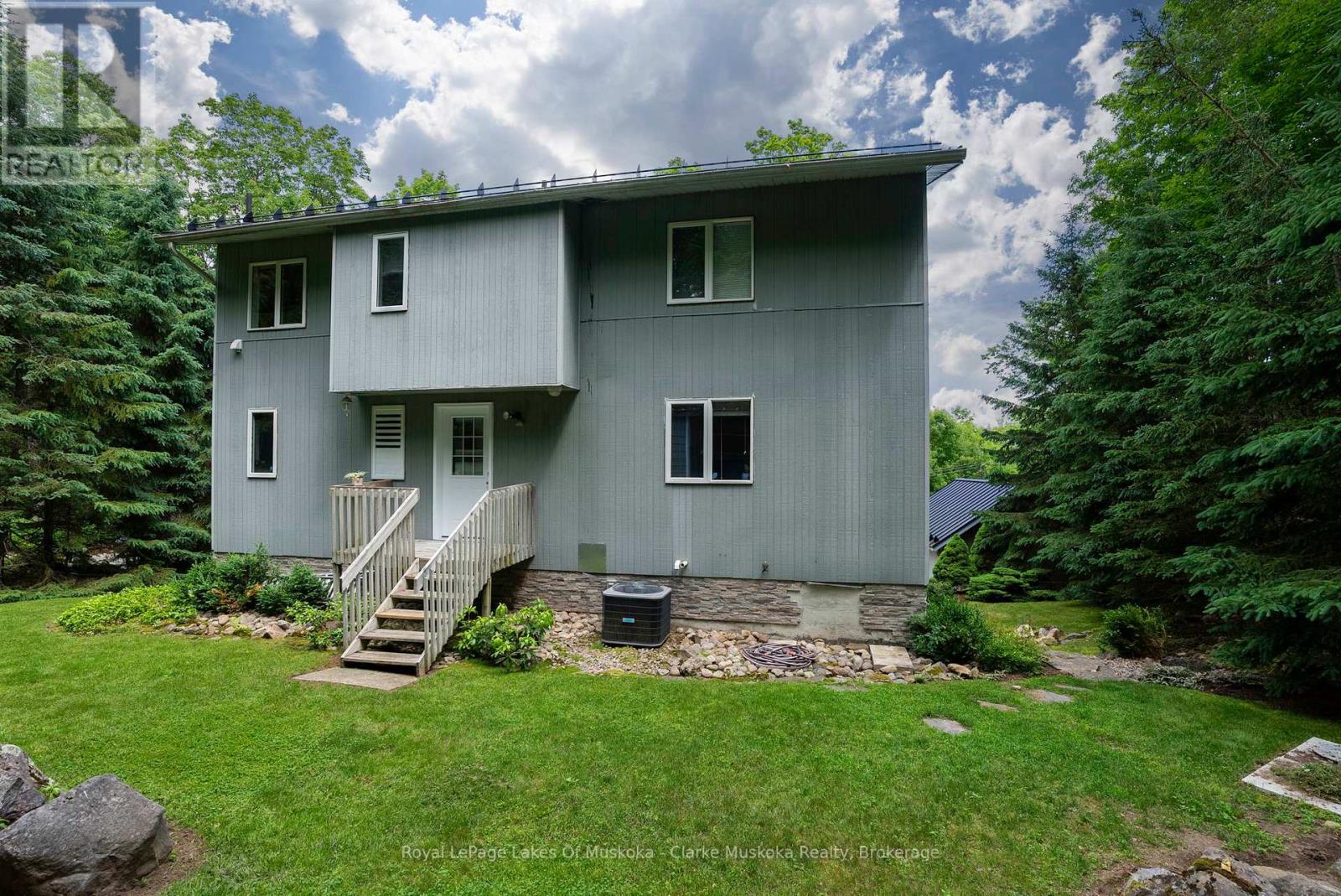 1806 Valley Road, Huntsville, Ontario  P1H 1A8 - Photo 3 - X12050826