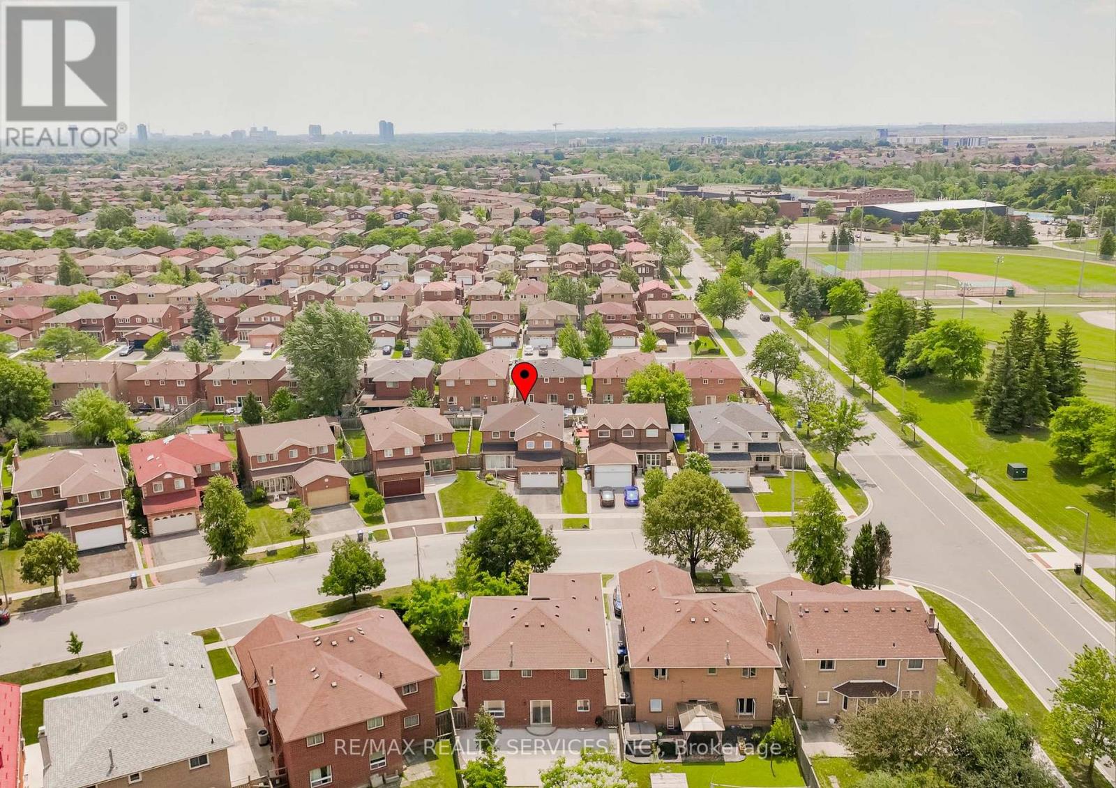 6 Ruth Avenue, Brampton (Heart Lake West), Ontario  L6Z 3X4 - Photo 47 - W12266964