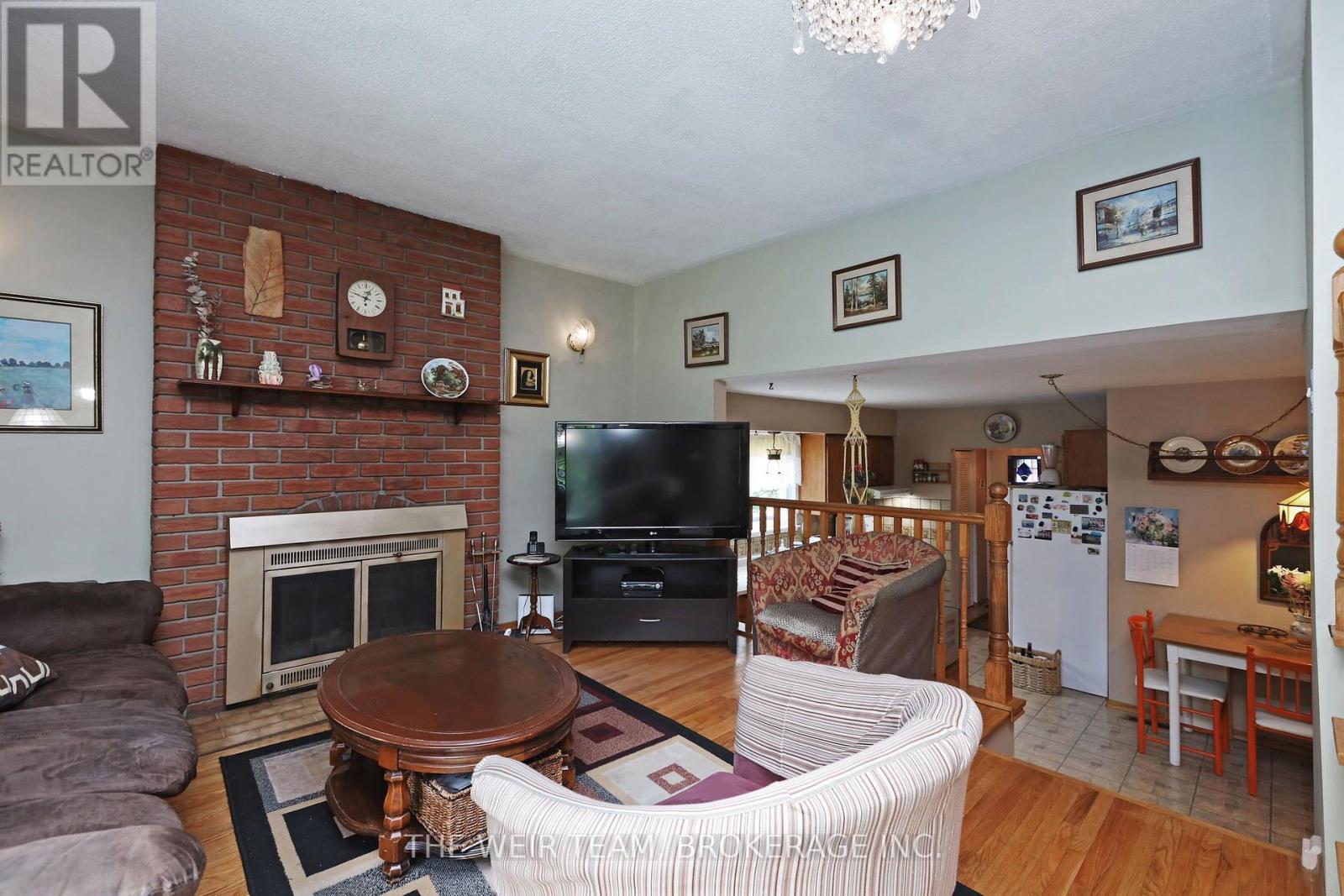 1577 Otterby Road, Mississauga (Applewood), Ontario  L4X 1W8 - Photo 15 - W12267008