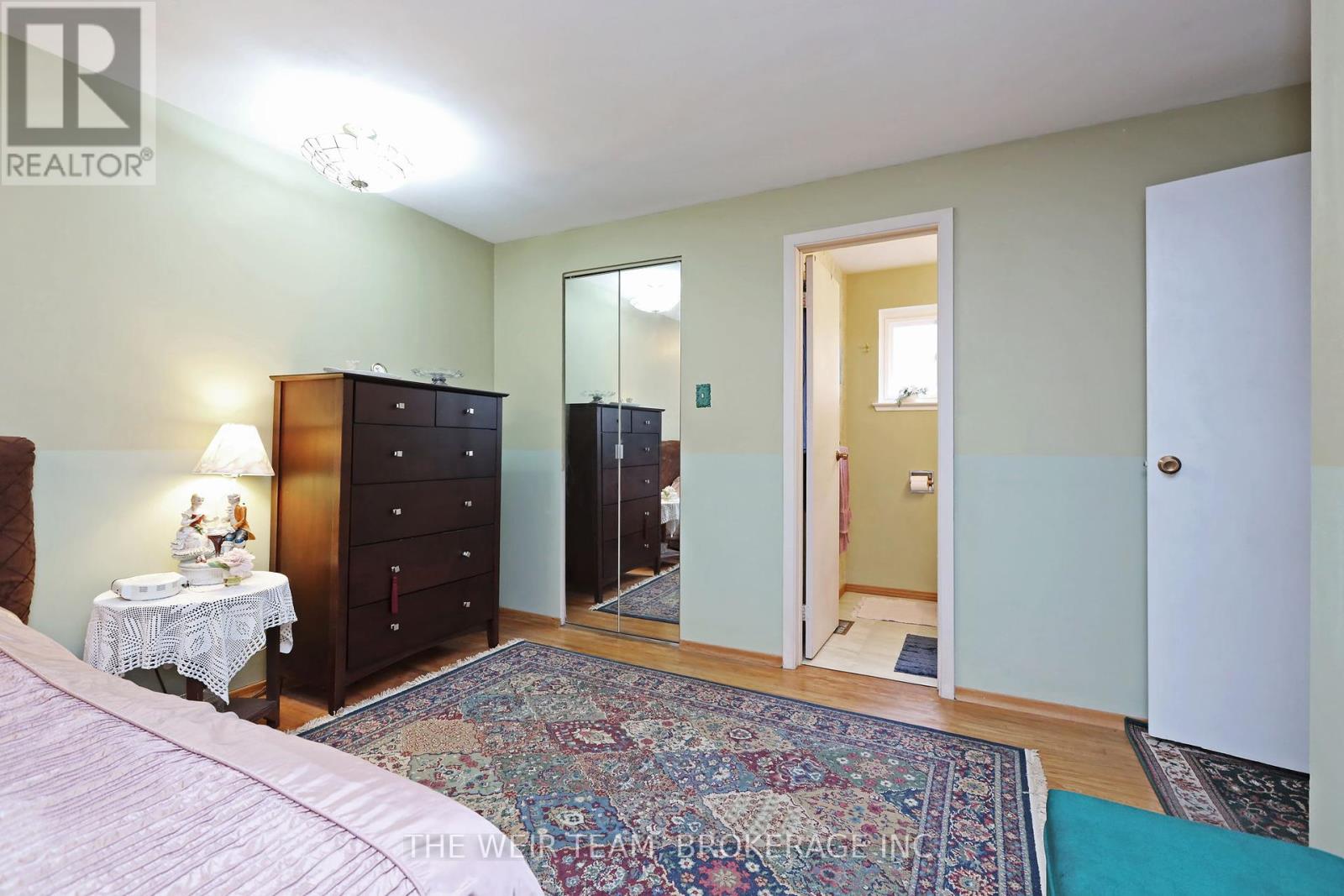 1577 Otterby Road, Mississauga (Applewood), Ontario  L4X 1W8 - Photo 20 - W12267008