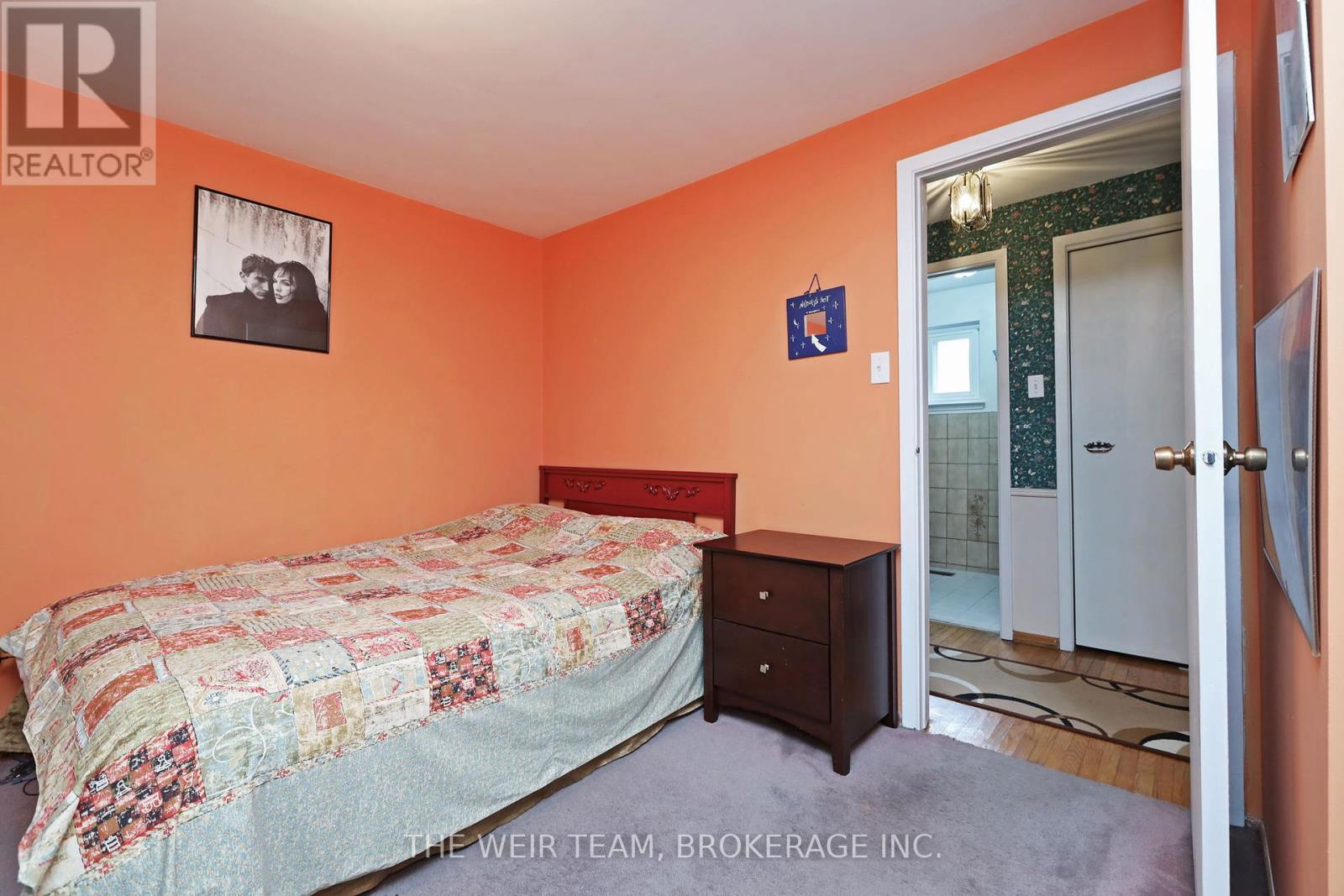 1577 Otterby Road, Mississauga (Applewood), Ontario  L4X 1W8 - Photo 22 - W12267008