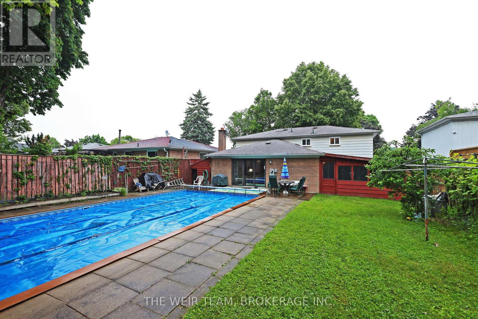1577 Otterby Road, Mississauga (Applewood), Ontario  L4X 1W8 - Photo 32 - W12267008