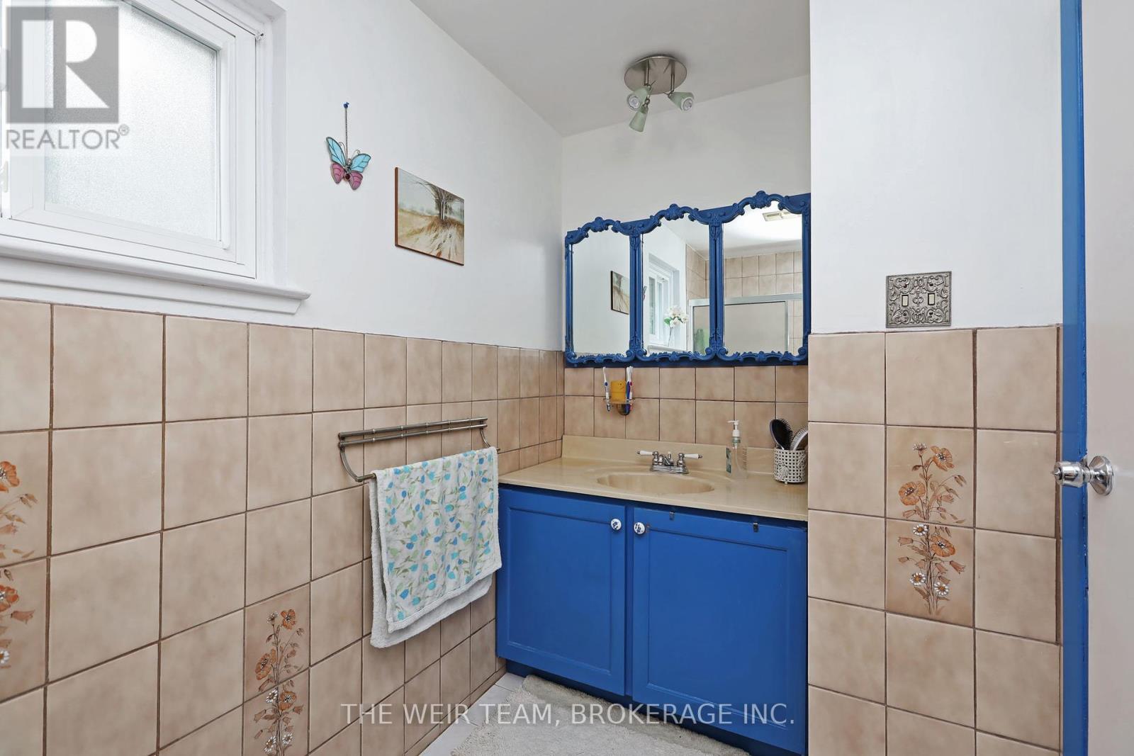 1577 Otterby Road, Mississauga (Applewood), Ontario  L4X 1W8 - Photo 36 - W12267008