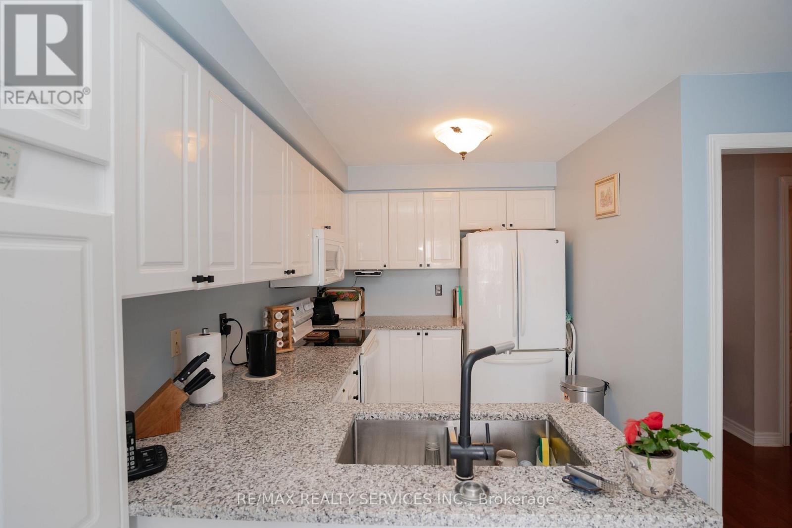 195 Van Scott Drive, Brampton (Northwest Sandalwood Parkway), Ontario  L7A 1V2 - Photo 20 - W12267050