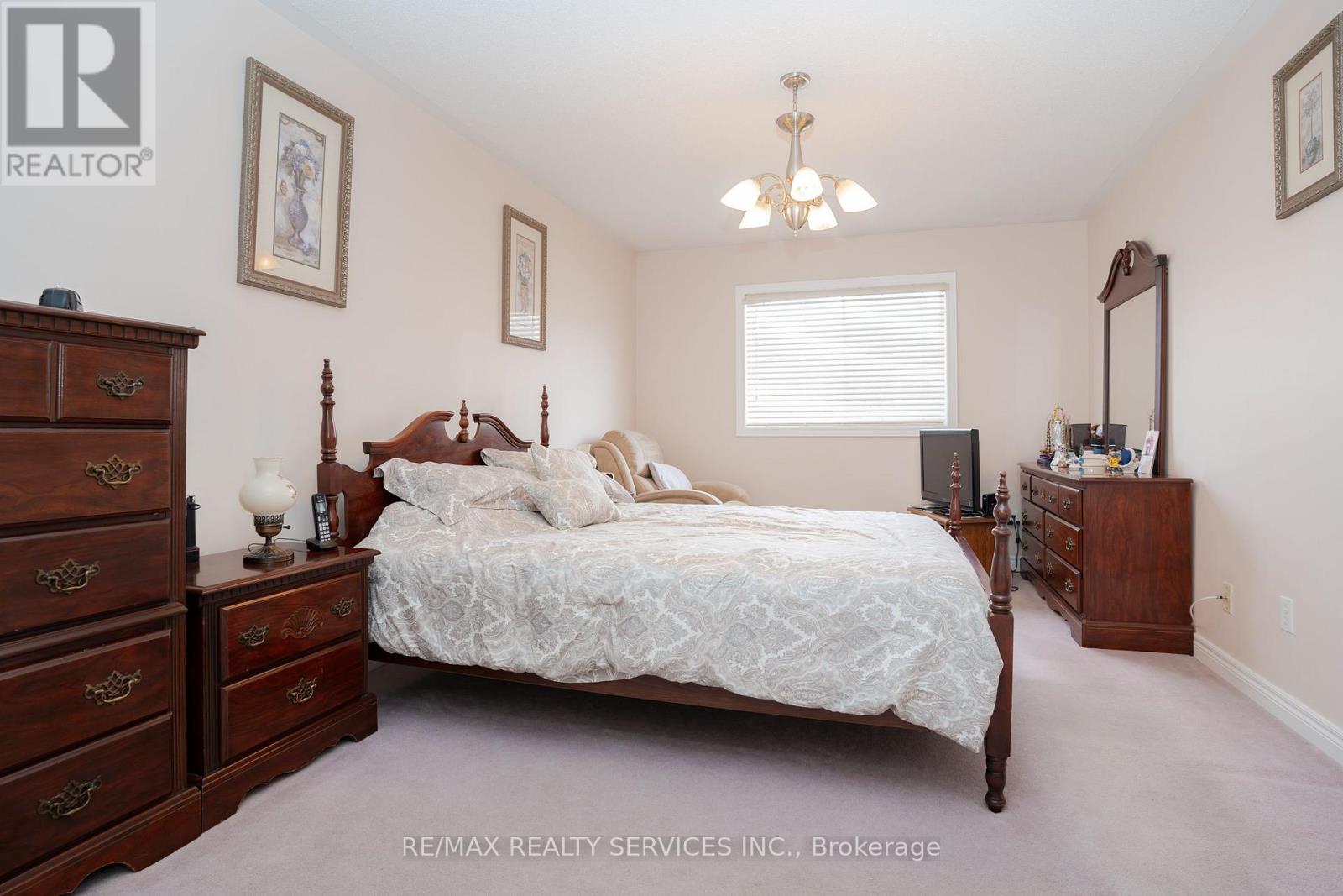 195 Van Scott Drive, Brampton (Northwest Sandalwood Parkway), Ontario  L7A 1V2 - Photo 24 - W12267050