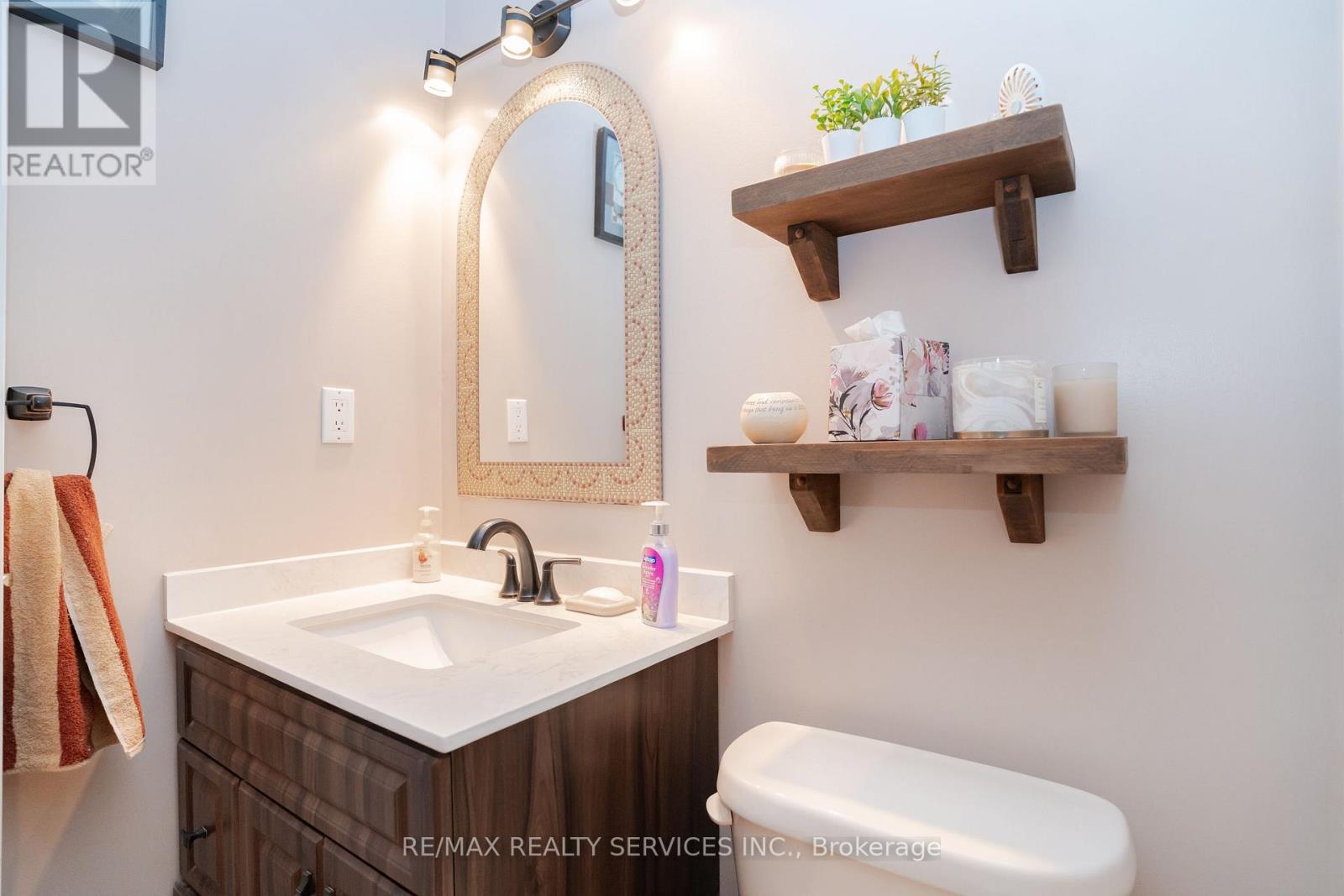 195 Van Scott Drive, Brampton (Northwest Sandalwood Parkway), Ontario  L7A 1V2 - Photo 30 - W12267050