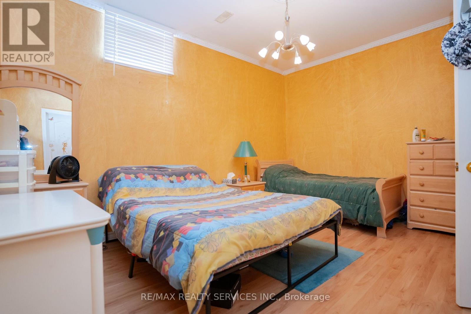 195 Van Scott Drive, Brampton (Northwest Sandalwood Parkway), Ontario  L7A 1V2 - Photo 35 - W12267050