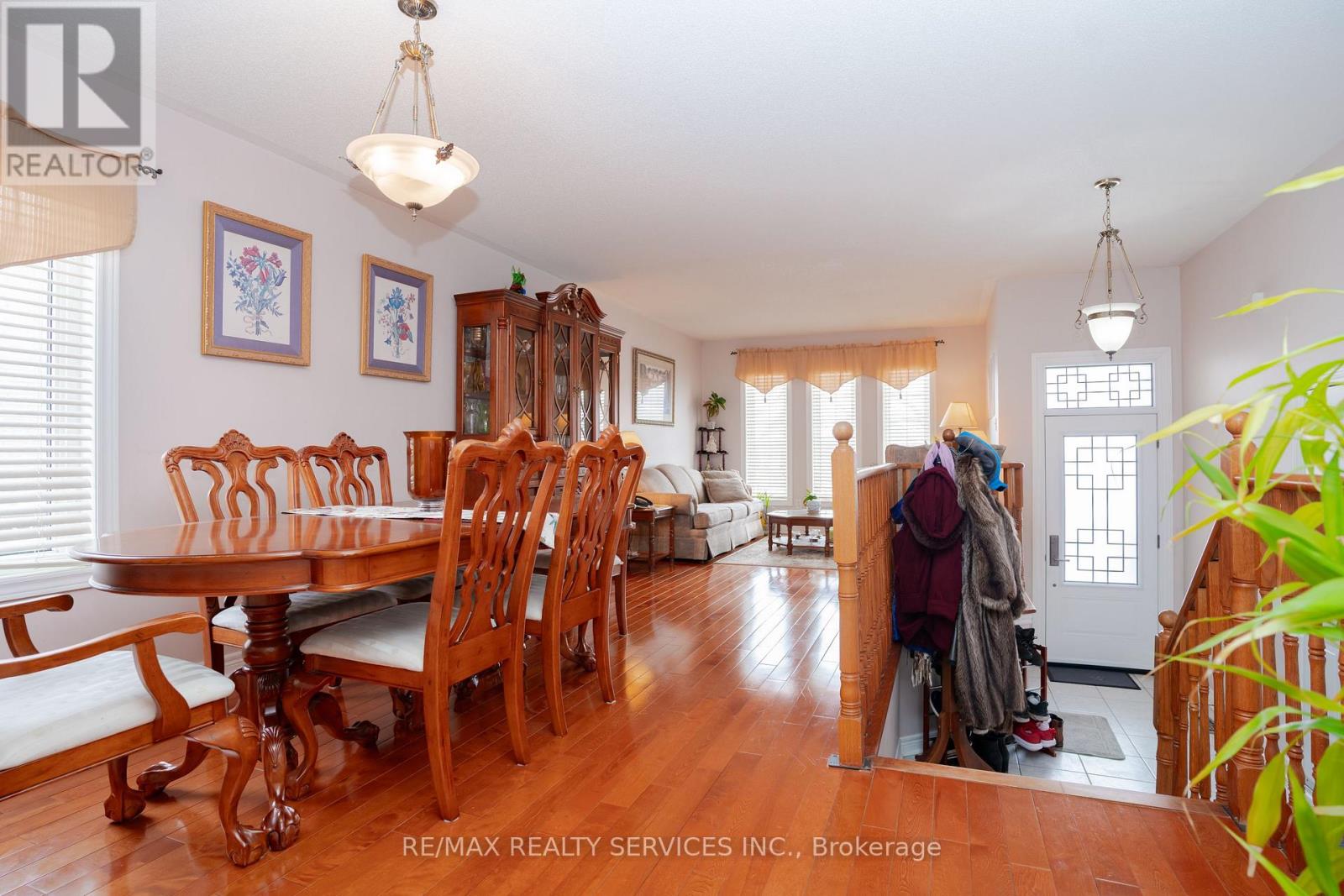195 Van Scott Drive, Brampton (Northwest Sandalwood Parkway), Ontario  L7A 1V2 - Photo 9 - W12267050