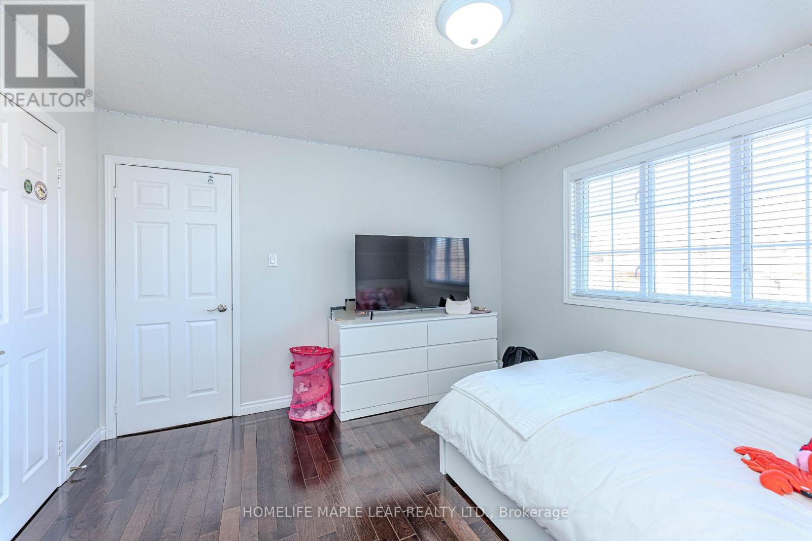 1310 Greenridge Circle, Oakville, Ontario  L6M 2J7 - Photo 24 - W12267212
