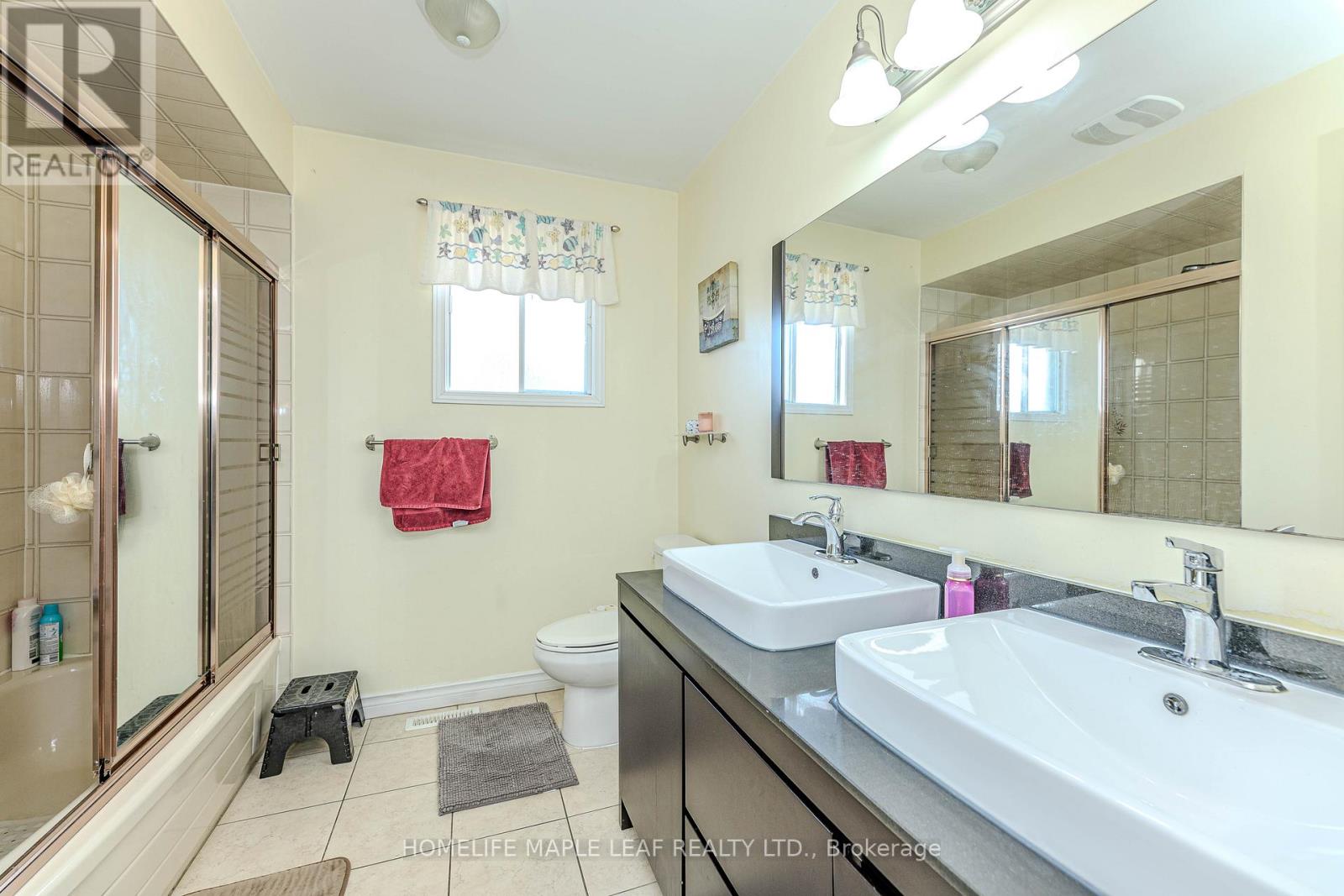 1310 Greenridge Circle, Oakville, Ontario  L6M 2J7 - Photo 25 - W12267212
