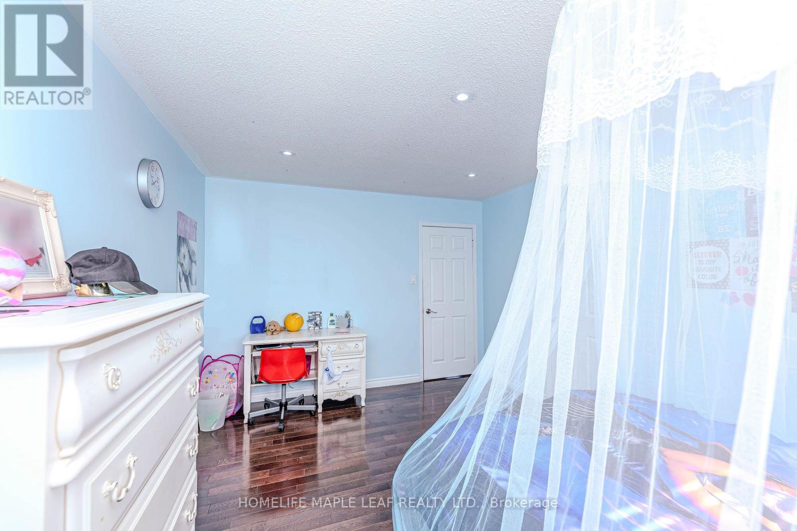 1310 Greenridge Circle, Oakville, Ontario  L6M 2J7 - Photo 30 - W12267212
