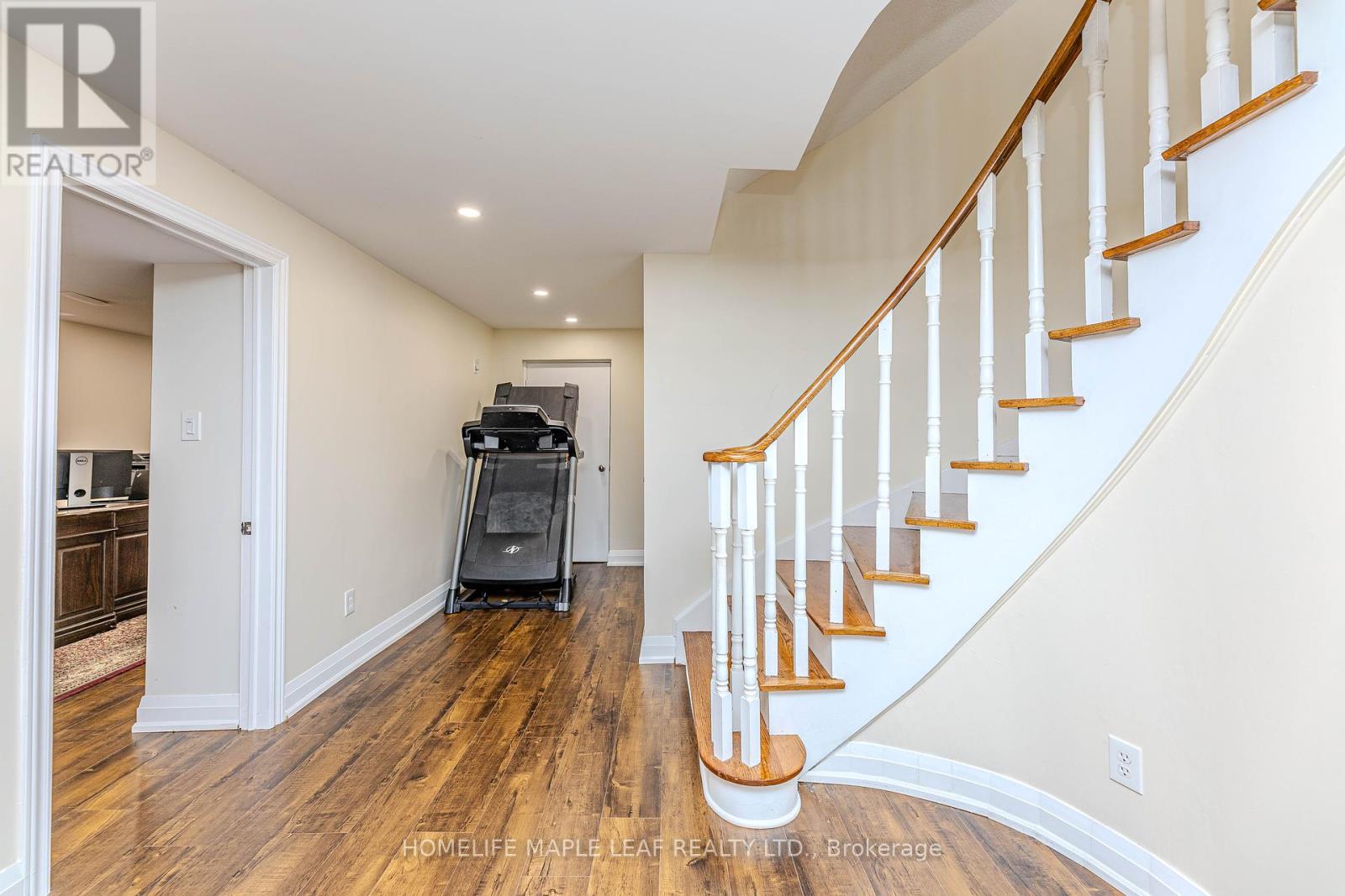 1310 Greenridge Circle, Oakville, Ontario  L6M 2J7 - Photo 37 - W12267212