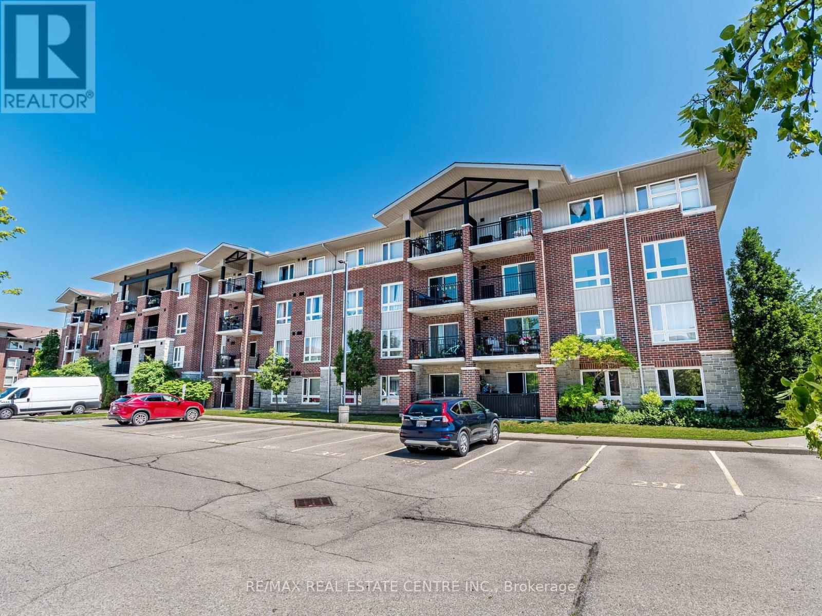 Property at 109 - 41 GOODWIN DRIVE image 1
