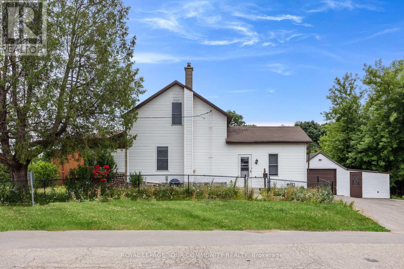 Property at 221 SAMUELSON STREET image 2