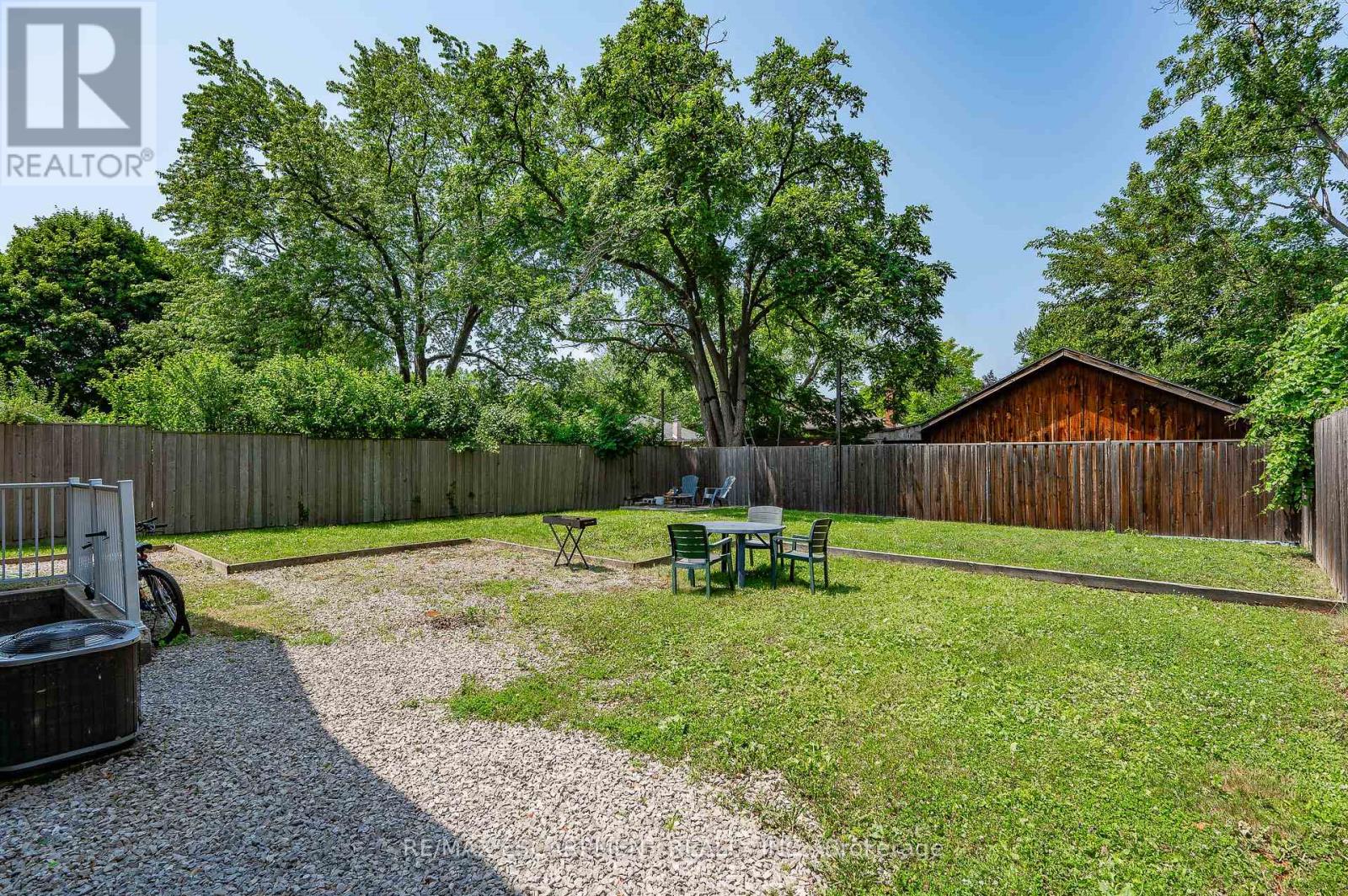78 West 3rd Street, Hamilton (Bonnington), Ontario  L9C 3K3 - Photo 30 - X12267044