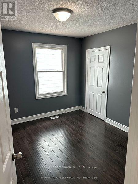 Upper - 167.5 Grosvenor Avenue N, Hamilton, Ontario  L8L 7S1 - Photo 6 - X12267071