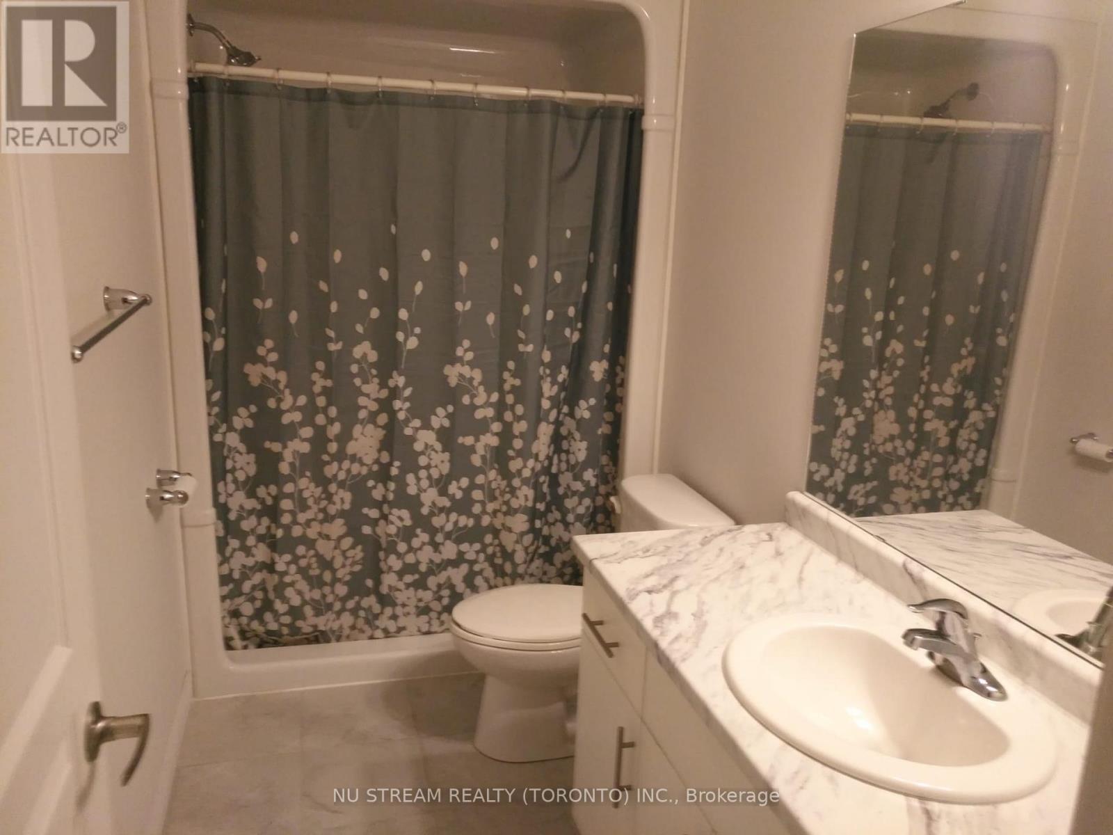 84 Robert Peel Road, Kitchener, Ontario  N2H 0B6 - Photo 17 - X12267220
