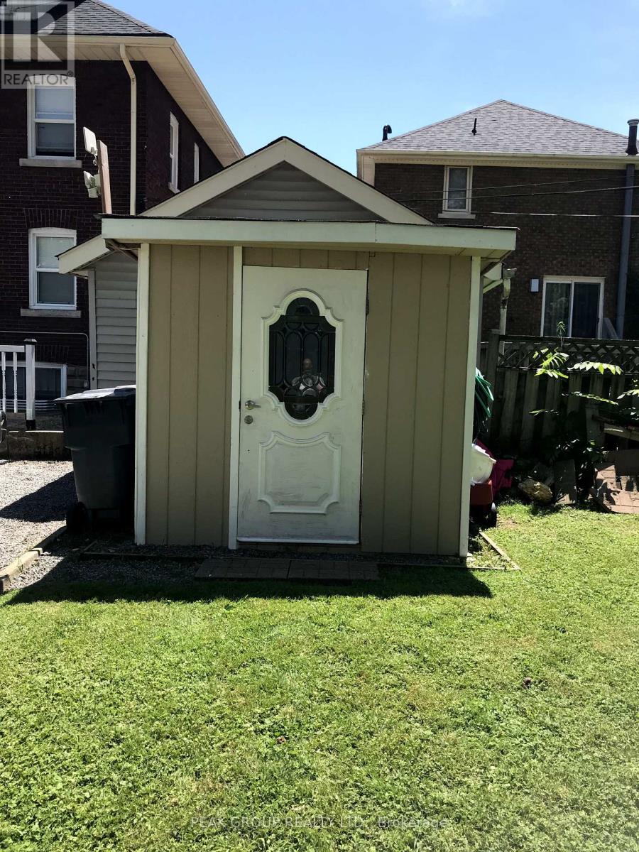 4961-4963 Armoury Street, Niagara Falls, Ontario  L2E 1T3 - Photo 6 - X12267327