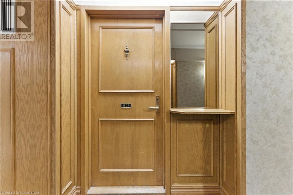 Property at 6 WILLOW Street Unit# 1807 image 3
