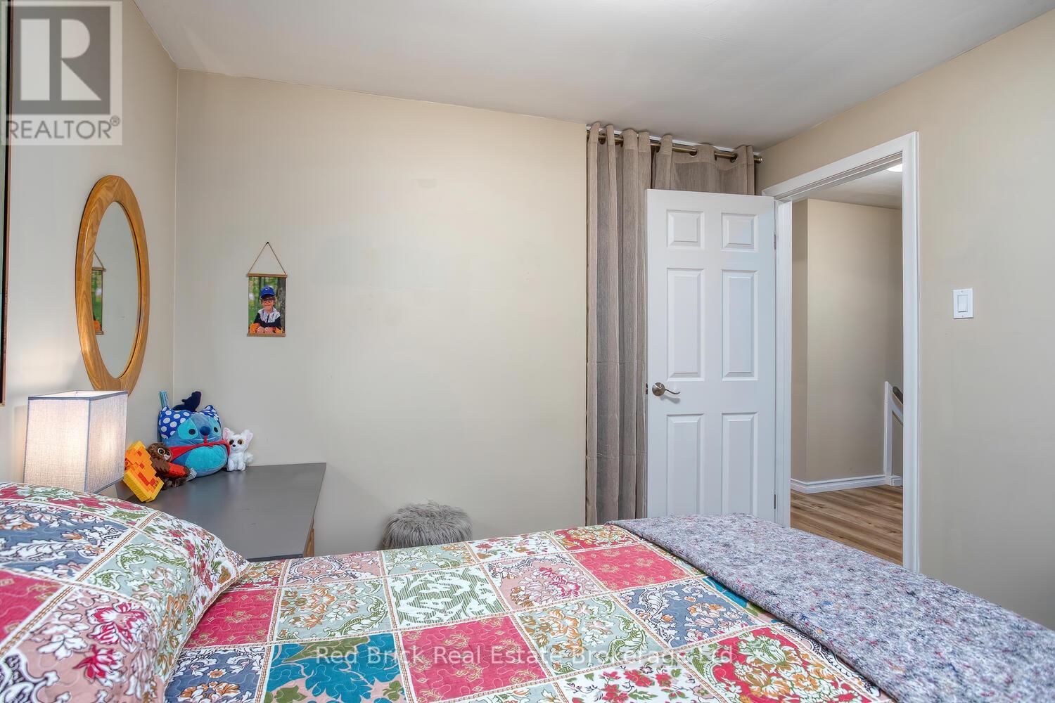 302 Ross Avenue, Kitchener, Ontario  N2A 1V6 - Photo 22 - X12267253