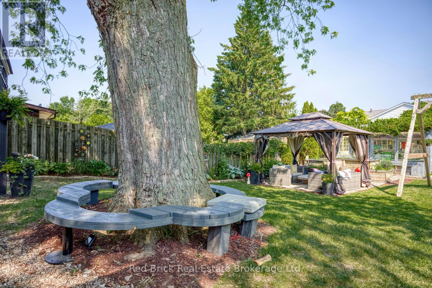 302 Ross Avenue, Kitchener, Ontario  N2A 1V6 - Photo 33 - X12267253