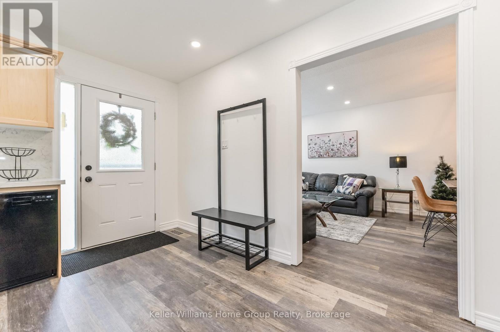 373 West Acres Drive, Guelph, Ontario  N1H 7B3 - Photo 8 - X12267267